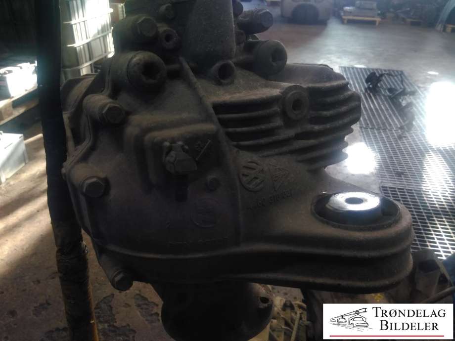 Kardang klokke foran til VW Touareg 2003-2007 (Type I, Fase 1)  (446031082  0AA409508E|)
