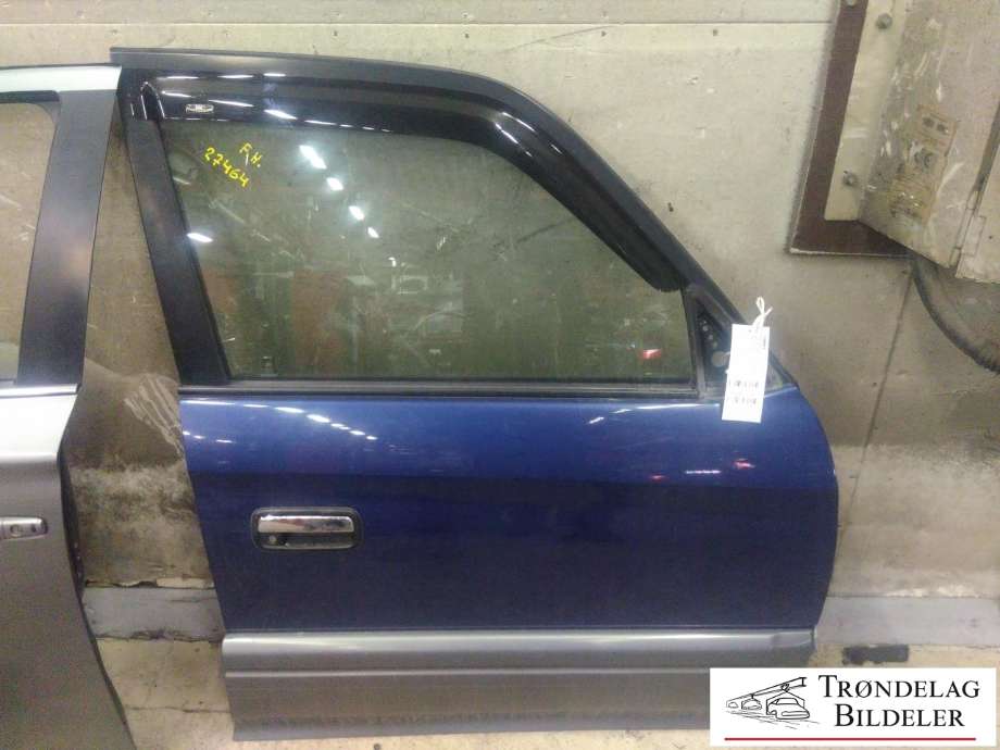 Dør høyre foran til Toyota Land Cruiser 90, 1996-2002  (6700160402)