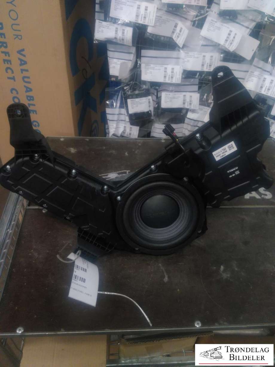 Bilstereo sub-woofer til Hyundai Kona, 2021-2023 (Type I, Fase 2)  (96380-J9000)