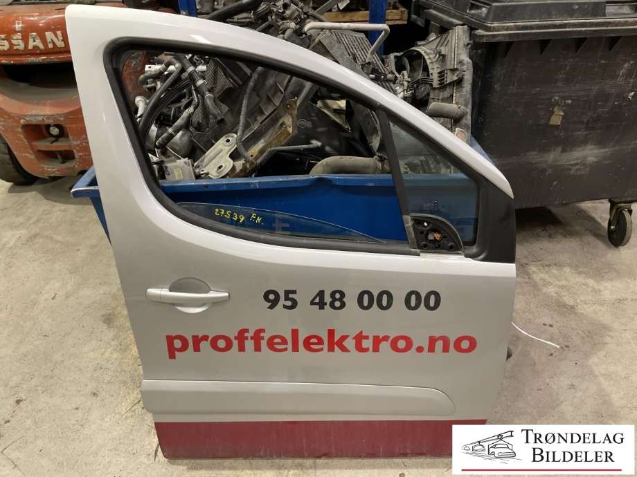 Dør høyre foran til Peugeot Partner 2015-2019 (Type II, Fase 2) (9004Z6|)