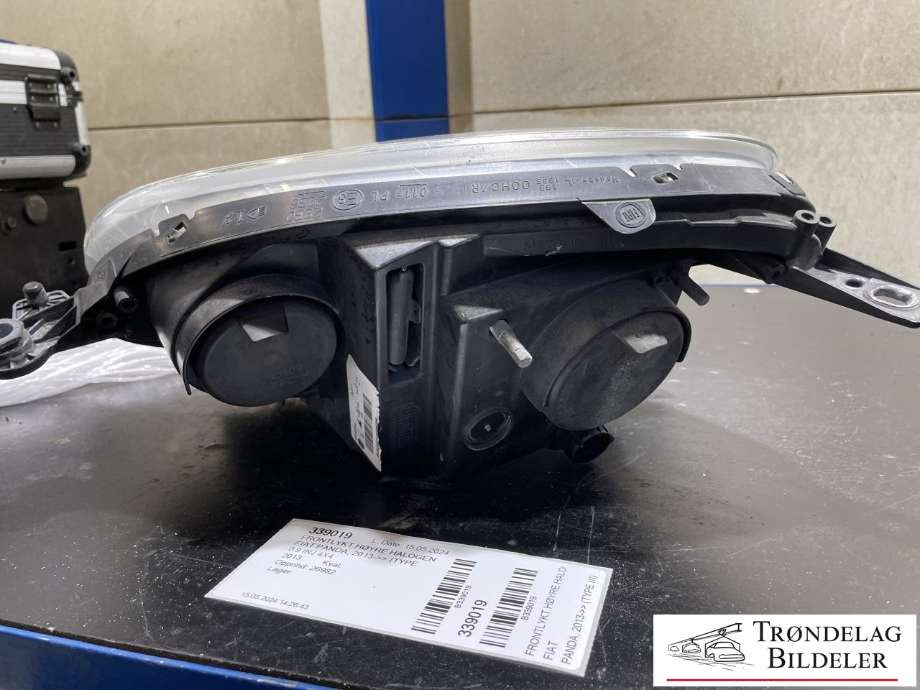 Frontlykt høyre halogen til Fiat Panda 2013-->> (Type III)  (51843644|)