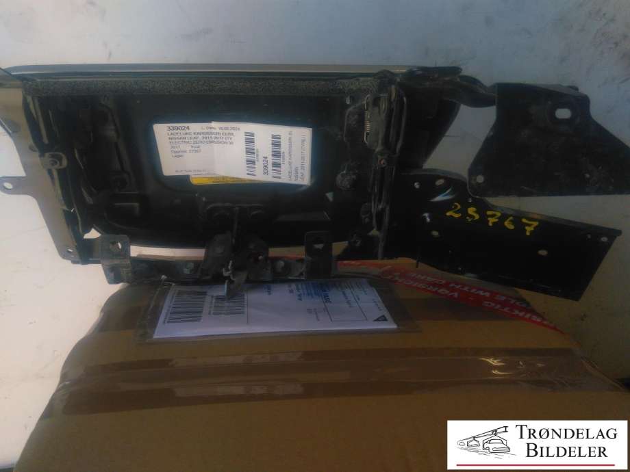 Ladeluke karosseri elbil til Nissan Leaf 2011-2017 (Type I)  (65701-3NL0B|)