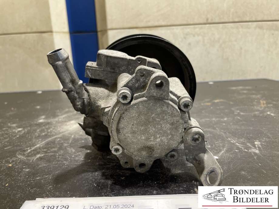Servo pumpe mekanisk til BMW X1 2009-2015 (E84) (E84) (32 41 6 780 459|)