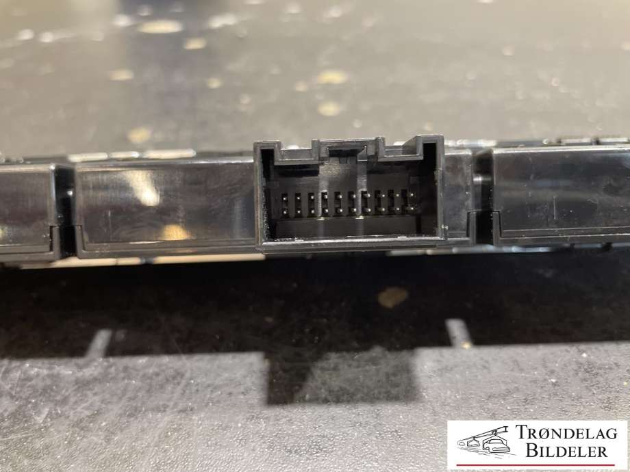 Bryter nødblink til Audi A3 2016-2020 (Type III, Fase 2) (8V0 925 301 PS|)
