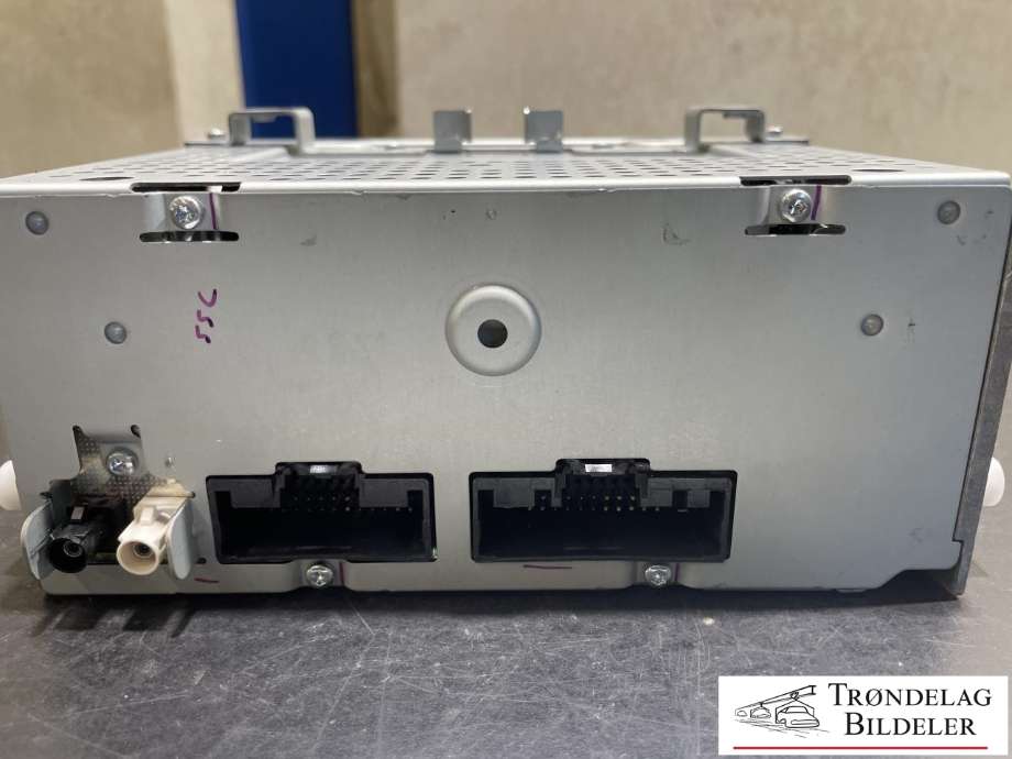 Bilstereo til Ford C-Max 2010-2015 (Type II, Fase 1)  (E1BT-18C8R5-XE|)