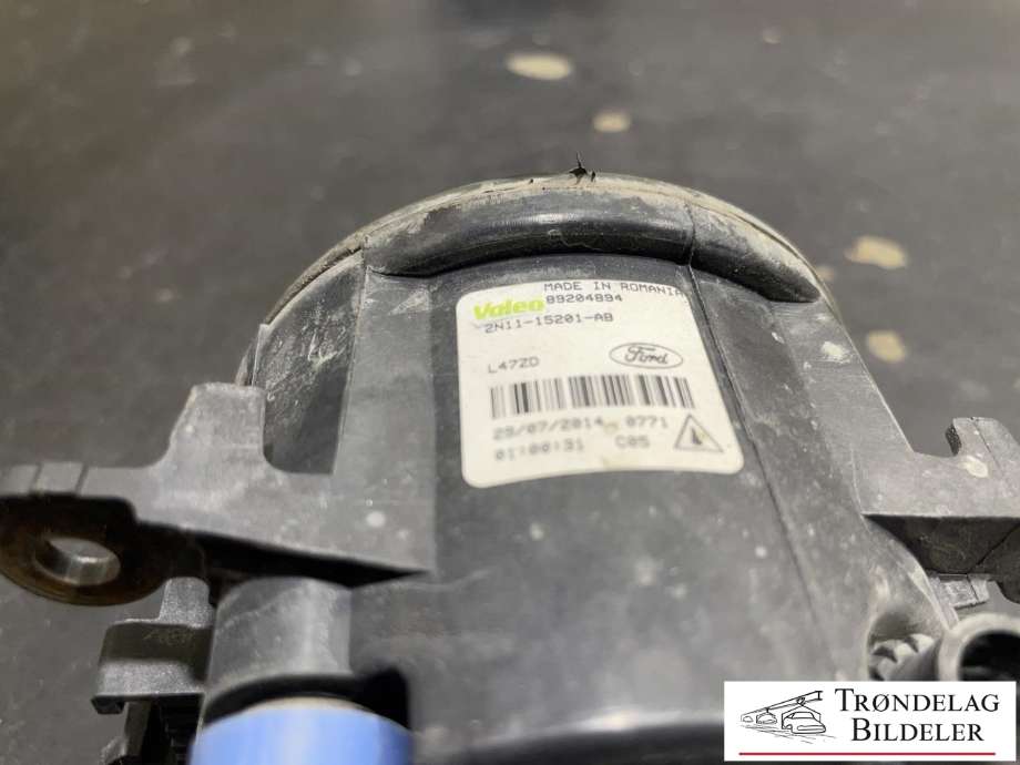 Tåkelykt venstre foran til Ford C-Max 2010-2015 (Type II, Fase 1) (VALEO|2N11-15201-AB|)