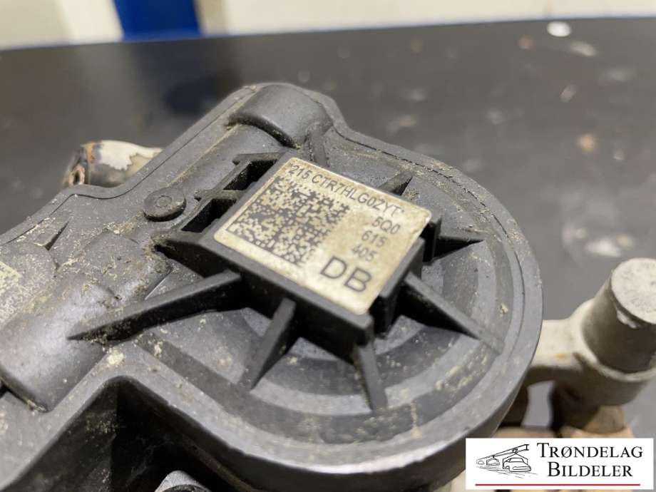 Bremsecaliper venstre bak, elektrisk til Audi A3 2016-2020 (Type III, Fase 2)  (8V0 615 423|8V0 615 423 D|8V0 615 425|8V0 615 425 SL7|3Q0 998 281|8V0 998 281|272X10MM)