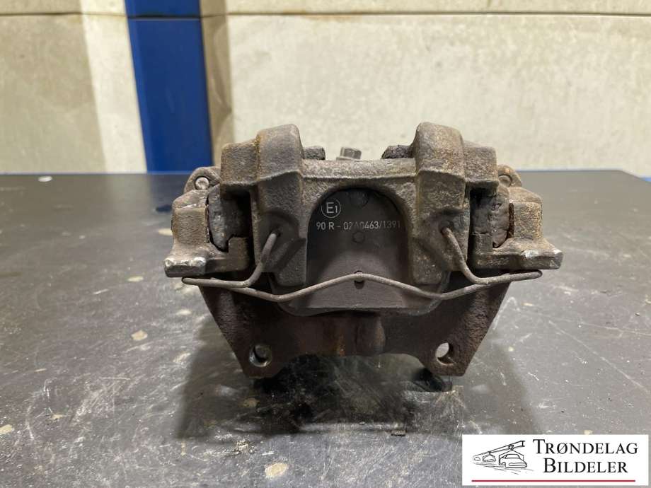Bremsecaliper høyre bak, elektrisk til Audi A3 2016-2020 (Type III, Fase 2)  (8V0 615 424 D|8V0 615 425|8V0 615 425    SL7|272X10MM|)