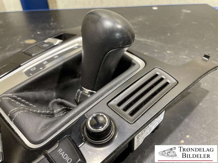 Bilstereo betjeningspanel til Audi S4 2009-->>  (8T0 919 609 WFX|)
