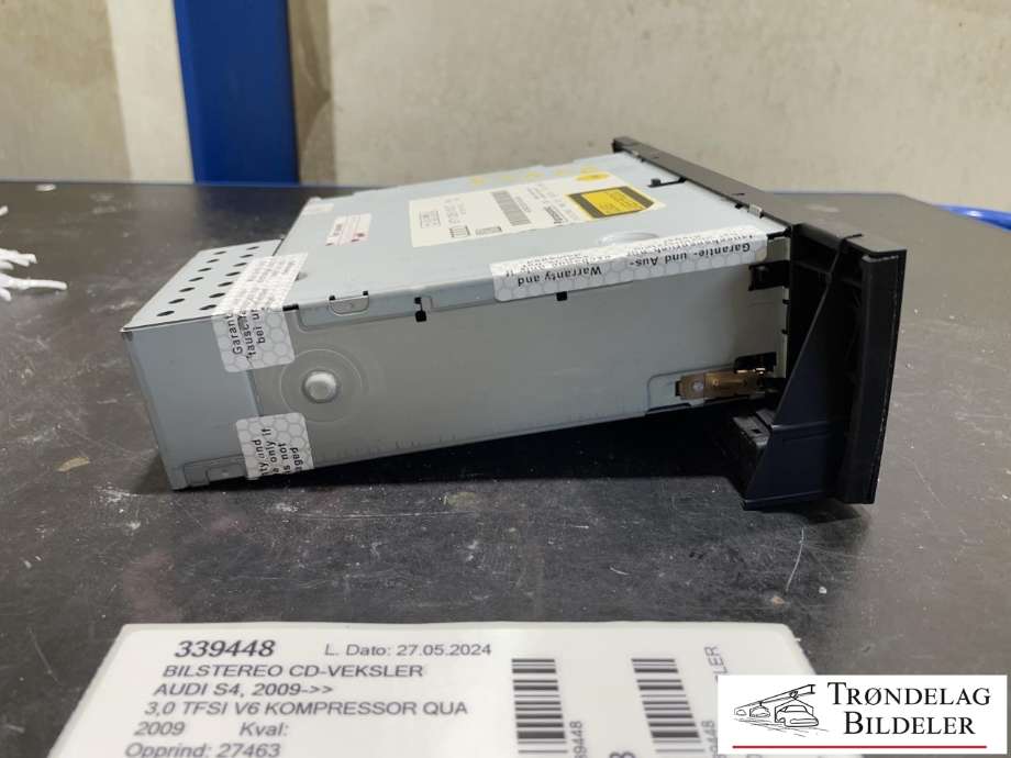Bilstereo CD-veksler til Audi S4 2009-->>  (8T1 035 110 C|)