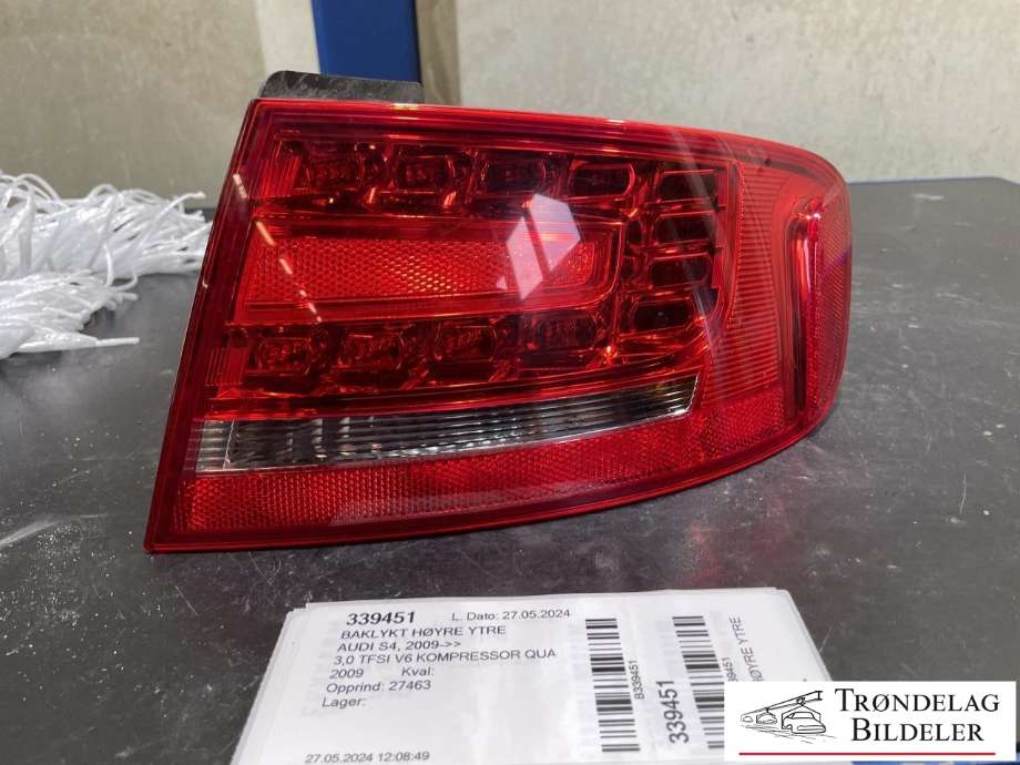 Baklykt høyre ytre til Audi S4, 2009-->>  (8K5 945 096 K)