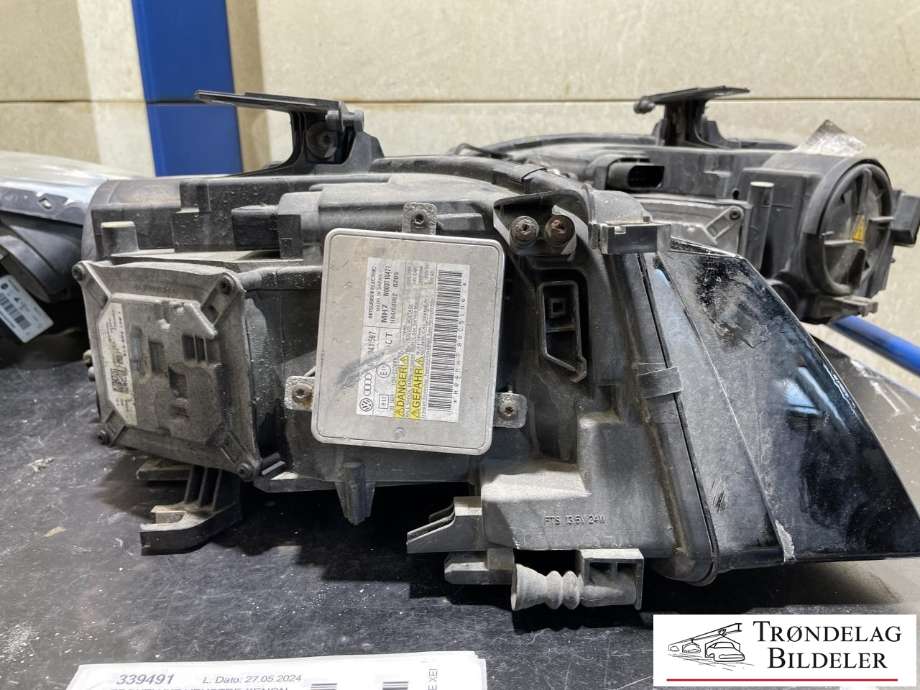 Frontlykt venstre xenon til Audi S4 2009-->> (AL|8K0 941 023 C|)