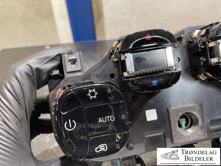 Varmeapparat betjening til Fiat Panda 2013-->> (Type III)  (MX237000-3827|)
