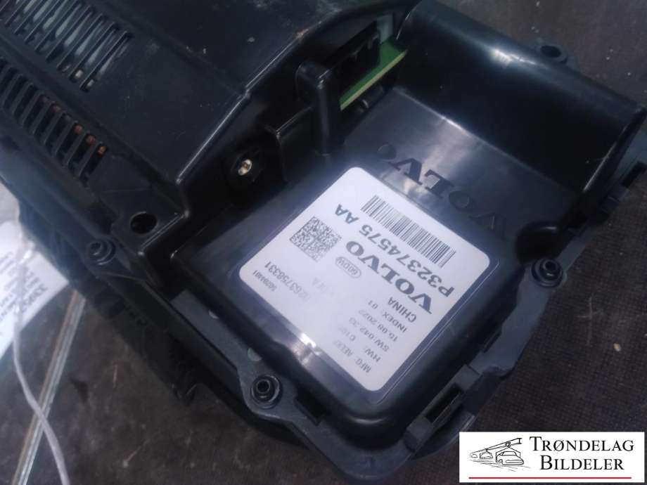 Instrumentpanel til Polestar 2 2020-->>  (36003835|32374575|32374207|32374509|KB05)