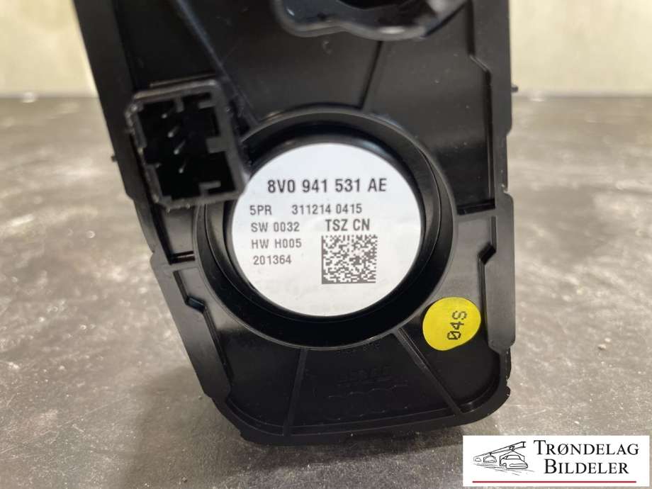 Bryter lys til Audi A3 2012-2016 (Type III, Fase 1)  (8V0 941 531 AE|)