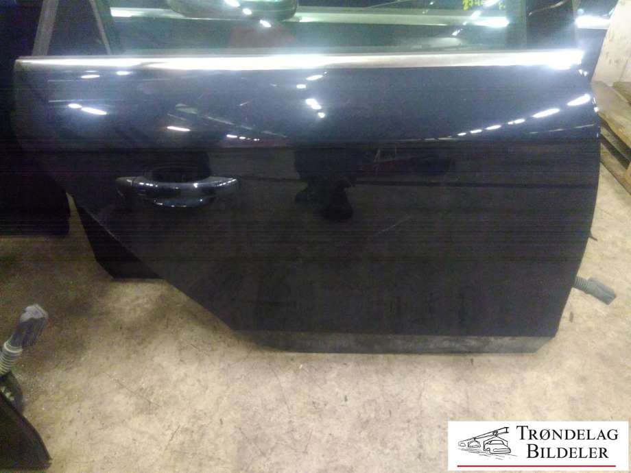 Dør høyre bak til Audi S4 2009-->>  (8K5 833 052 D|)