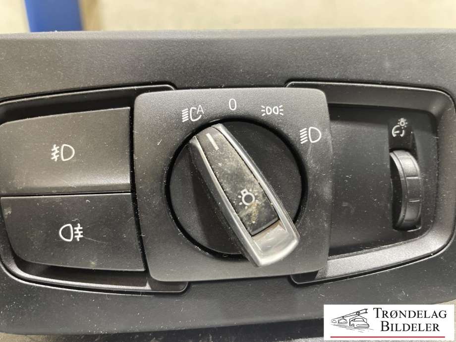 Bryter lys til BMW 3-Serie 2012-2018 (F30/F31/F34) (F30/F31/F34) (9 265 303-03|)