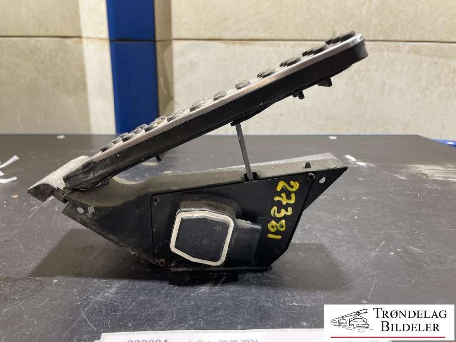 Pedal gass til Mercedes C-Klasse 2011-2014 (Fase 2) (W204) (W204) 