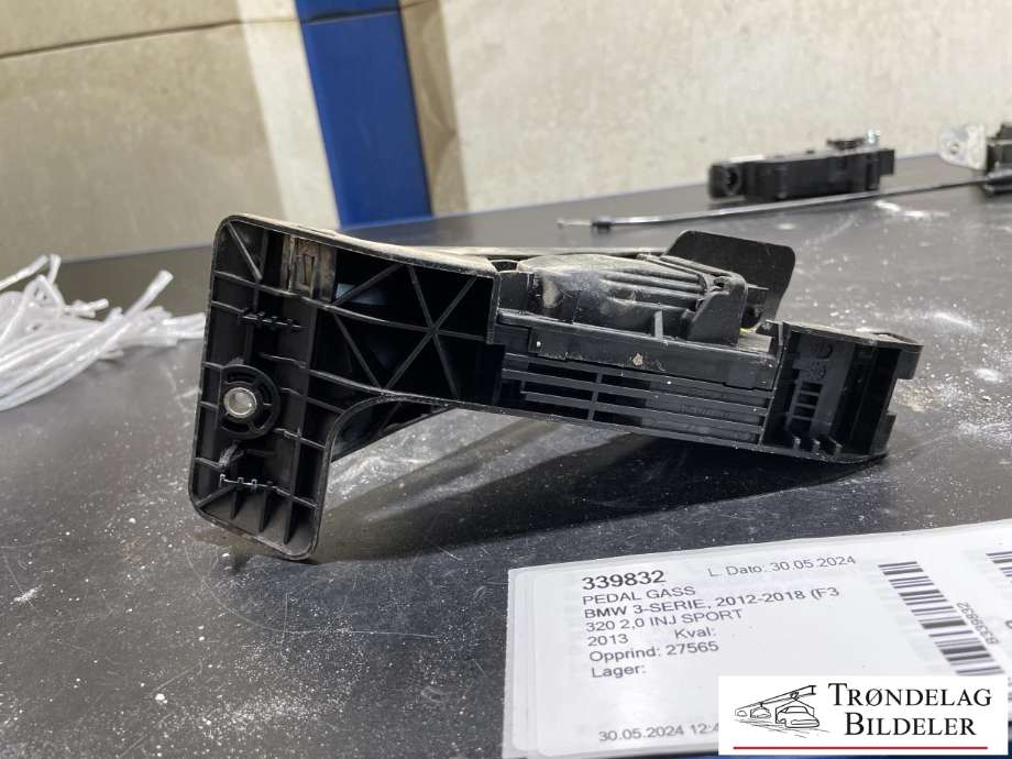 Pedal gass til BMW 3-Serie 2012-2018 (F30/F31/F34) (F30/F31/F34) 