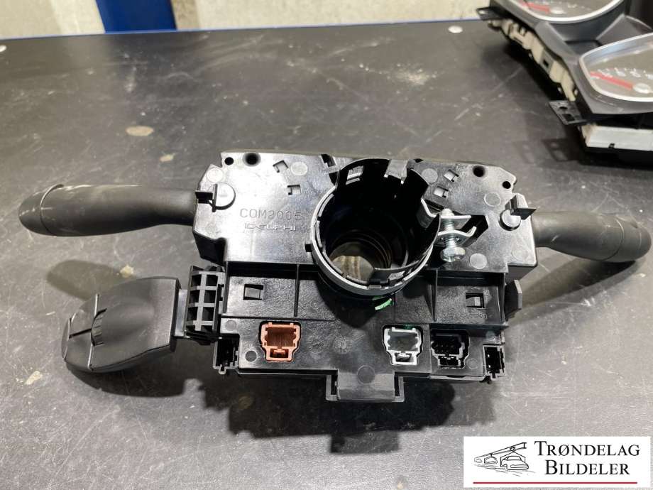 Bryter combi til Peugeot Partner 2015-2019 (Type II, Fase 2)  (98200124XT|12277958|)