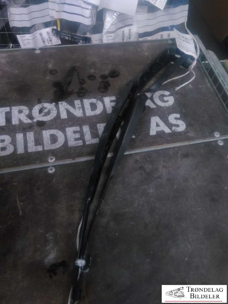 Viskerarmer frontrute til Kia Soul, 2014-2019 (Type II)