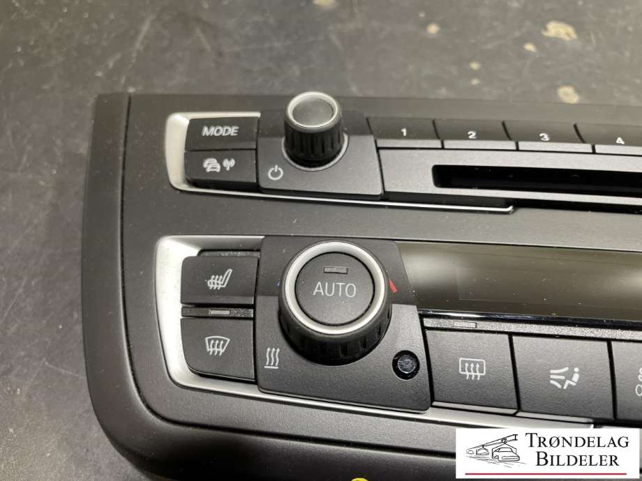 Bilstereo betjeningspanel til BMW 3-Serie 2012-2018 (F30/F31/F34) (F30/F31/F34) (6131 9363498-01|6411 9354146-01|)