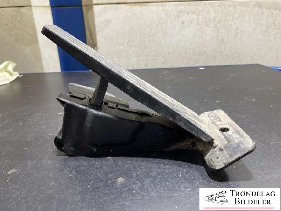 Pedal gass til BMW 3-Serie 2012-2018 (F30/F31/F34) (F30/F31/F34) 