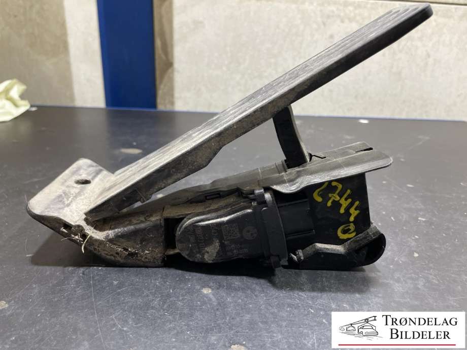Pedal gass til BMW 3-Serie 2012-2018 (F30/F31/F34) (F30/F31/F34) 