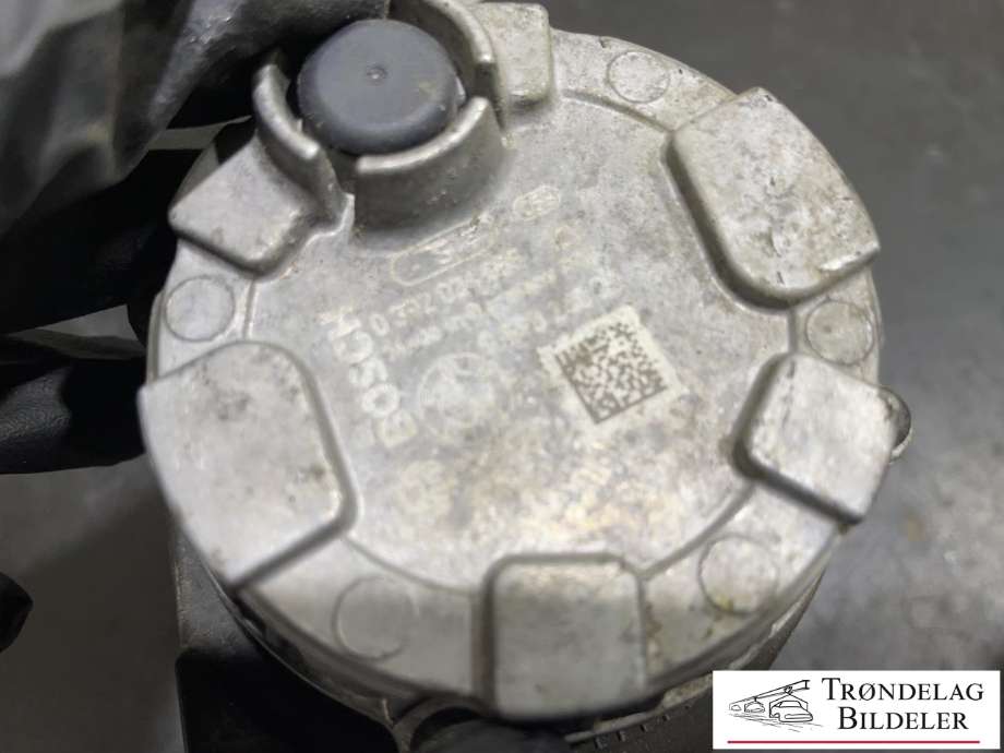 Vannpumpe elektrisk til BMW 3-Serie 2012-2018 (F30/F31/F34) (F30/F31/F34) (BOSCH|0 392 024 055|8 638 240 02|)