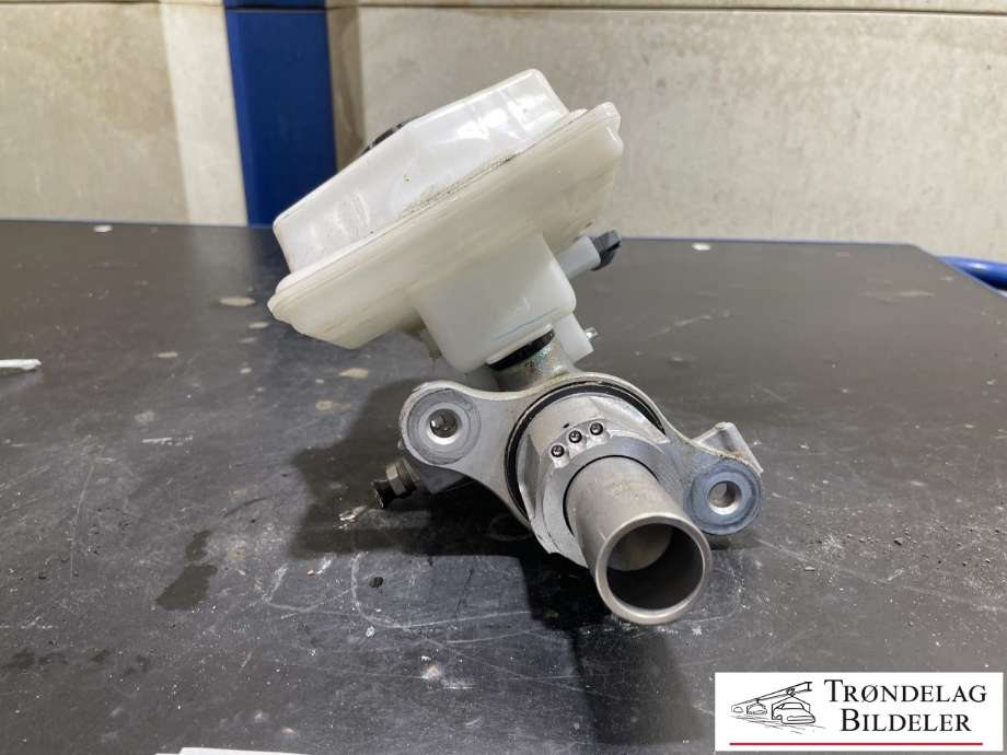 Bremsepumpe hoved til Mercedes ML 2011-2015 (Fase 1) (W166) (W166) (A 166 430 01 01|A 166 430 02 01|A 166 430 01 02)