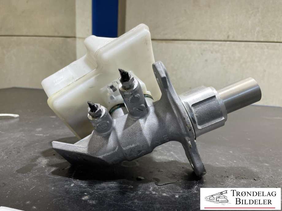Bremsepumpe hoved til Mercedes ML 2011-2015 (Fase 1) (W166) (W166) (A 166 430 01 01|A 166 430 02 01|A 166 430 01 02)