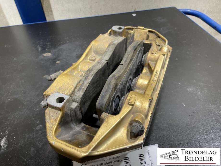 Bremsecaliper høyre foran til BMW M5 2011-2017 (F10) (F10) (34 11 7 852 120|34 11 2 284 370|)