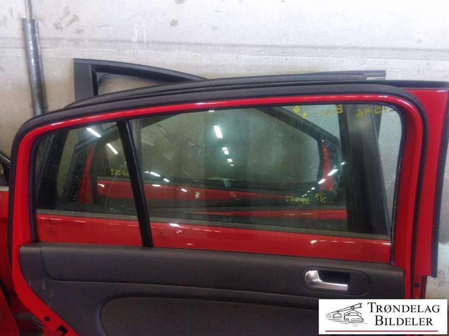 Dør venstre bak til VW Golf, Plus/Cross 2009-2013 (Fase 2)  (5M0 833 105 B|)
