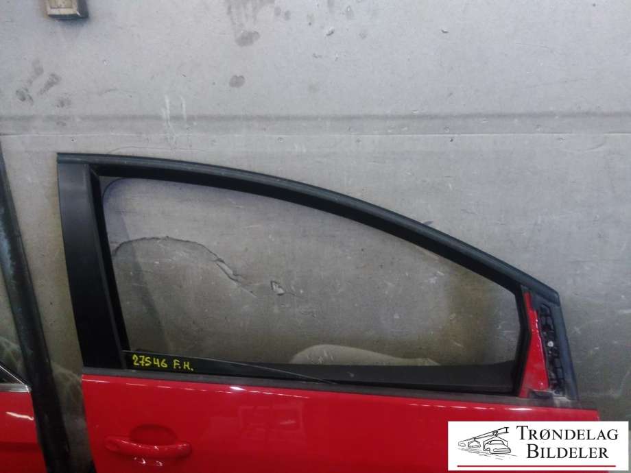 Dør høyre foran til VW Golf, Plus/Cross 2009-2013 (Fase 2)  (5M0 831 106 E|)