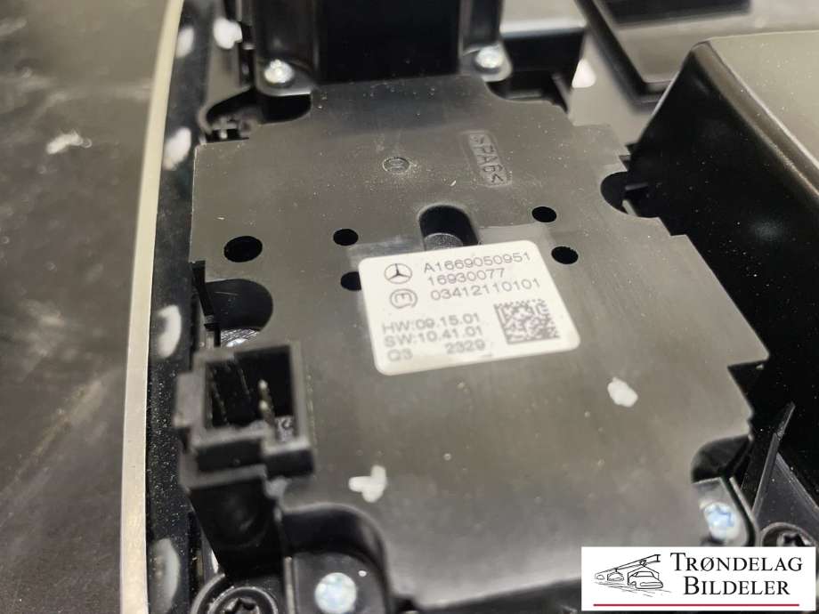 Bryter diverse til Mercedes ML 2011-2015 (Fase 1) (W166) (W166) (A 166 680 28 17 2A17|A 166 680 32 17 2A17|A 166 900 38 01)