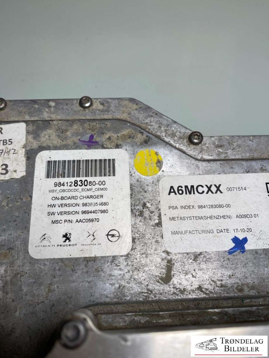 Batterilader (OBC - On Board Charger) til Peugeot e-208 2019-->>  (16 955 245 80|984128308000|9838854680|9694407980|)