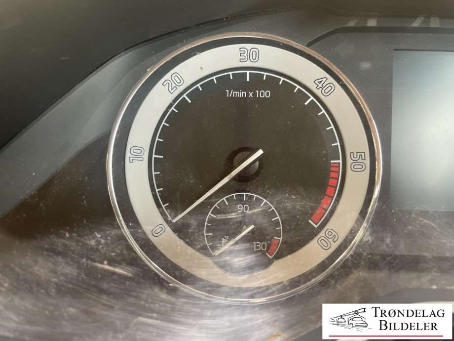 Instrumentpanel til Škoda Superb 2015-->> (Type III) (3V0 920 711B|)