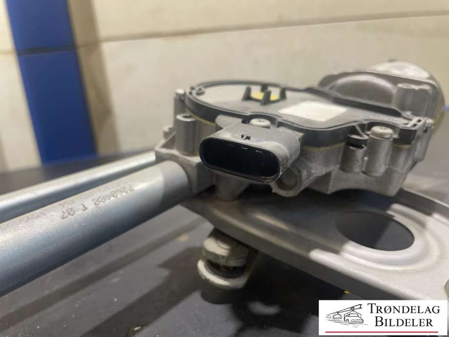 Viskermotor frontrute komplett m/overføring til BMW 3-Serie 2012-2018 (F30/F31/F34) (F30/F31/F34) (W000026097|7 267 503 02|)