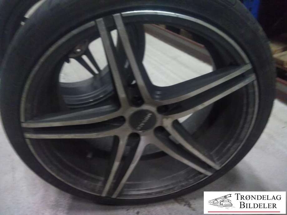 Hjulsett aluminium sommer til Mercedes C-Klasse 2007-2011 (Fase 1) (W204) (W204) (NORDEXX|235/35/R19 5X112 ET45 CB 66.6MM|0-3 MM MØNSTERDYBDE|PROD 01-22)