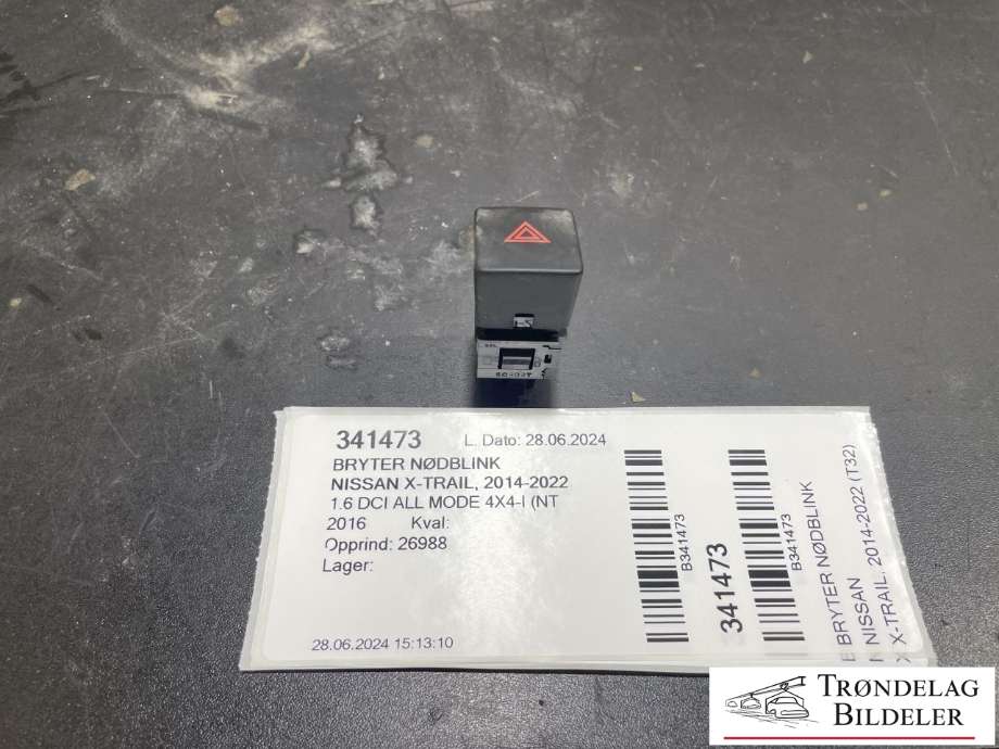 Bryter nødblink til Nissan X-Trail 2014-2022 (T32) (T32)