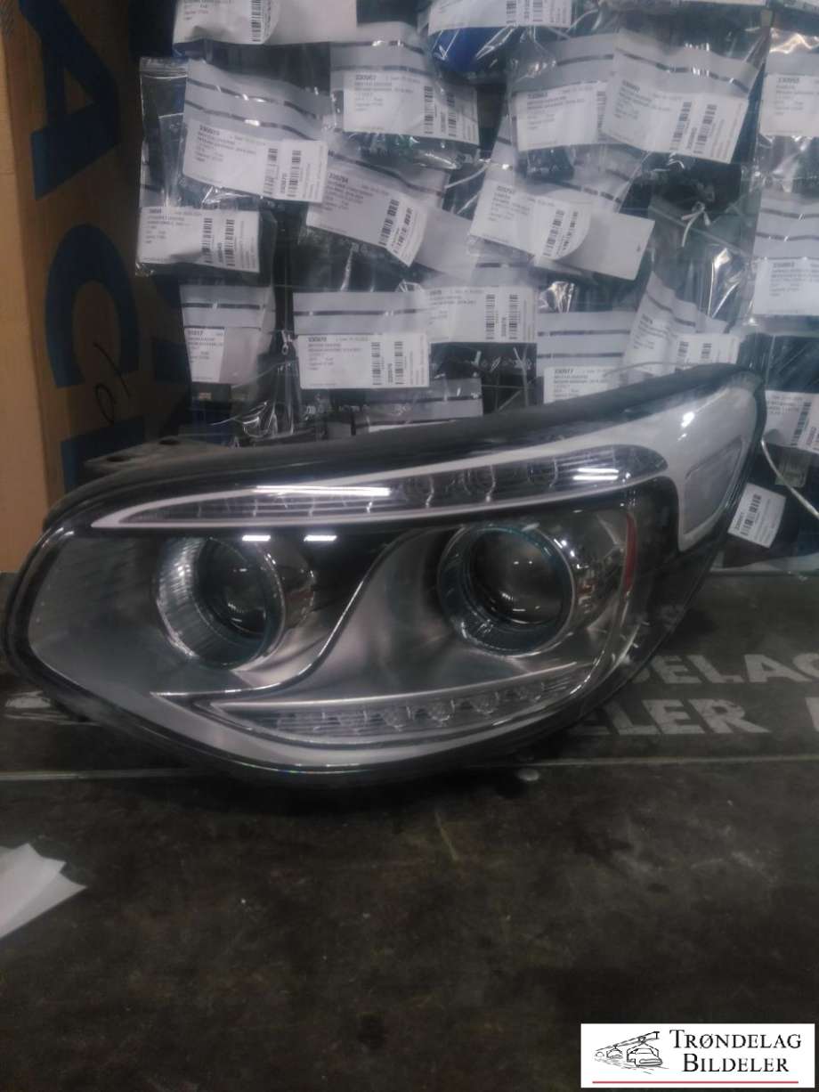 Frontlykt venstre halogen til Kia Soul 2014-2019 (Type II) (92101E 40101D|)