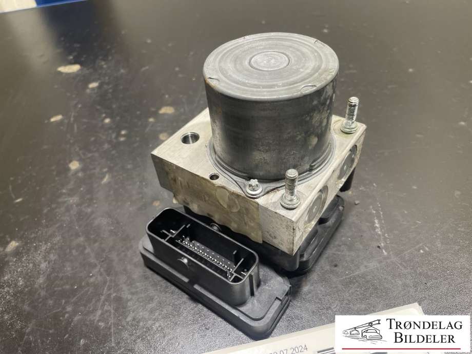 ABS sentral til Mercedes Citan 2012-2021 (W415) (W415) (A 415 900 67 03|A 415 900 68 03|)