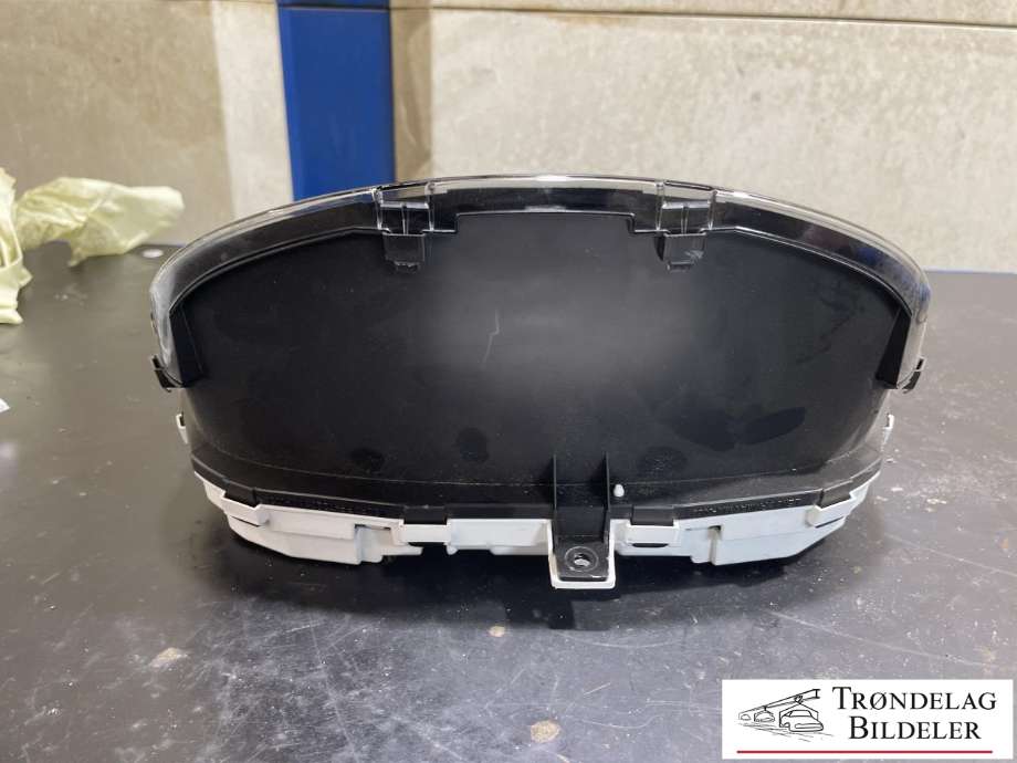 Instrumentpanel til Mitsubishi Outlander 2015-->> (Type III, Fase 2) (8100C839|0T34539|)