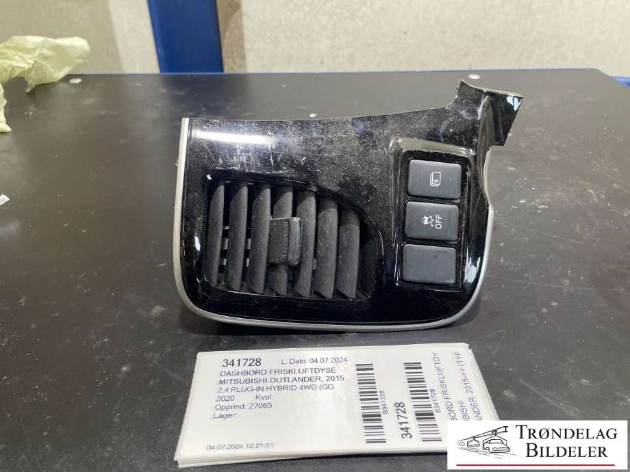 Dashbord friskluftdyse venstre til Mitsubishi Outlander, 2015-->> (Type III, Fase 2)  (8030A203)