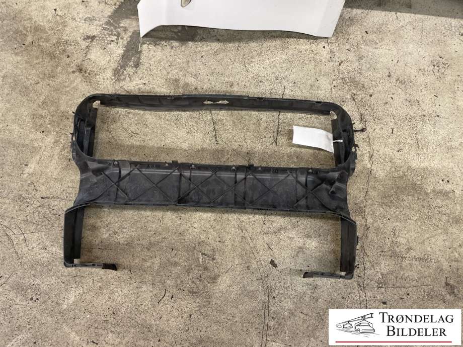 Deksel til BMW M5 2011-2017 (F10) (F10) (8 052 499 04|100001513|)