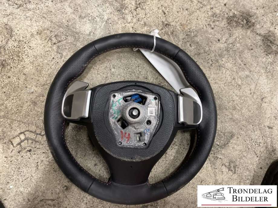Ratt til BMW M5 2011-2017 (F10) (F10) (32 33 7 845 948|32 30 6 783 827|)