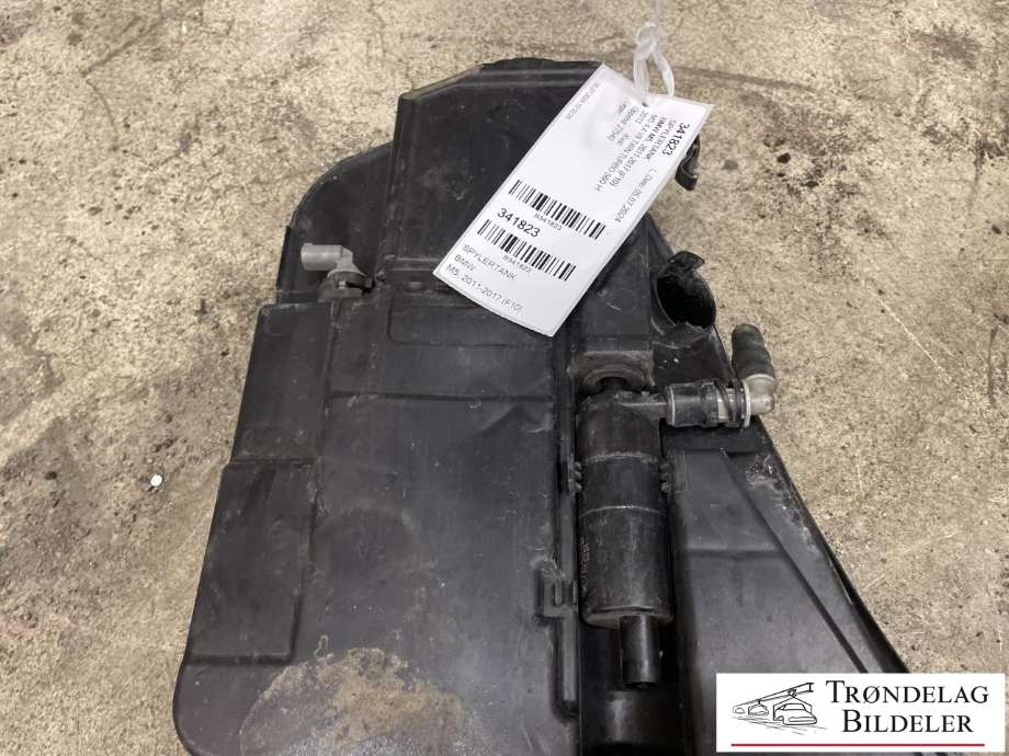 Spylertank til BMW M5 2011-2017 (F10) (F10) (61 66 8 050 440|8050440|8050439)