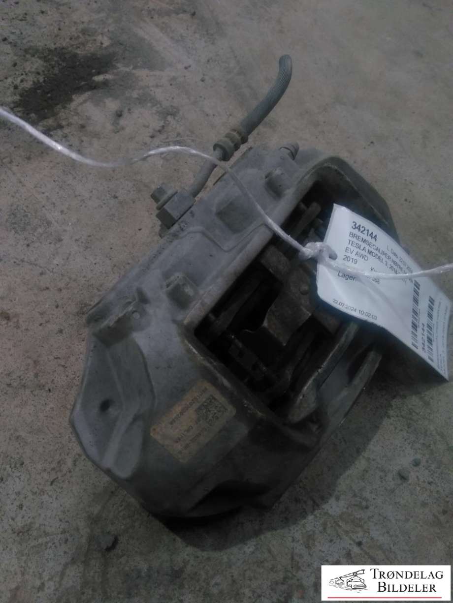 Bremsecaliper høyre foran til Tesla Model 3 2018-2023 (Fase 1)  (8008204-00-A|1044622-00-D|)