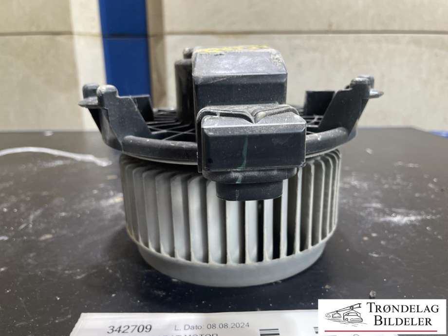 Varmeapparat motor til Toyota Hilux 2012-2016 (AE27200-513|)