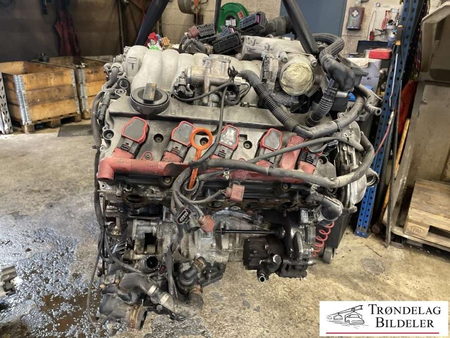 Motor bensin til Audi S8 2006-2010  (07L 100 031 A|07L 100 031 AX|)